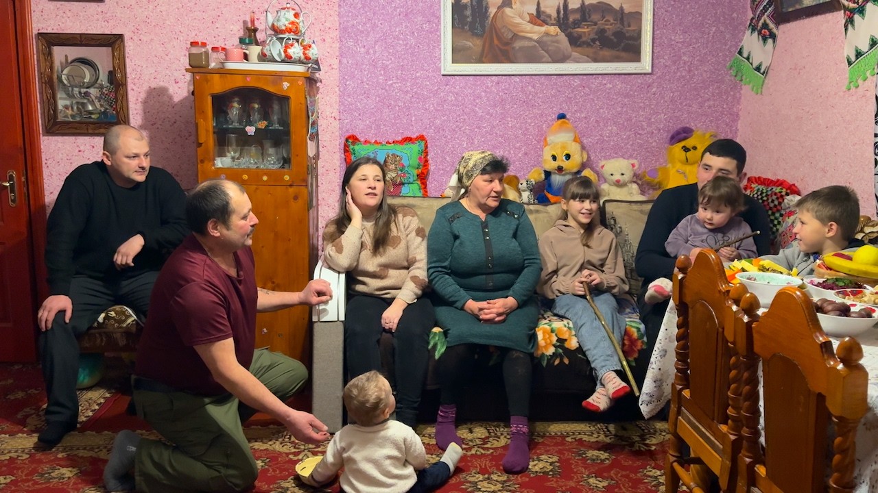 Sacred Christmas Eve in the Carpathian Mountains 🎄✨ | Grandma & Grandpa’s Ancient Family Traditions