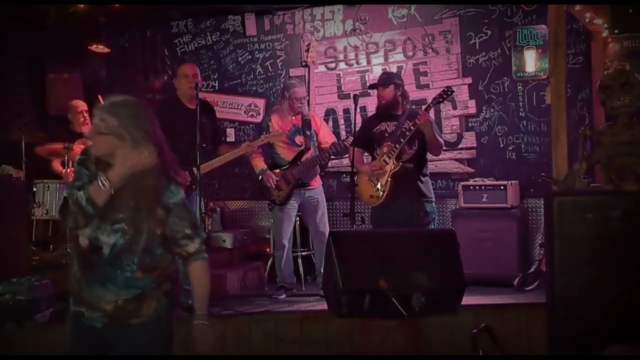 Christian Lamar and friends at Katt's Cove 1-15-26