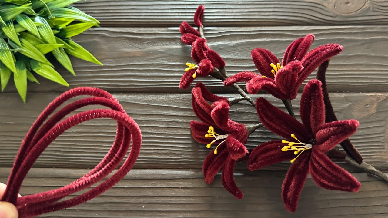 How to Make Easy Flowers from Chenille Stems Pipe Cleaner Flowers DIY Pipe Cleaner Crafts