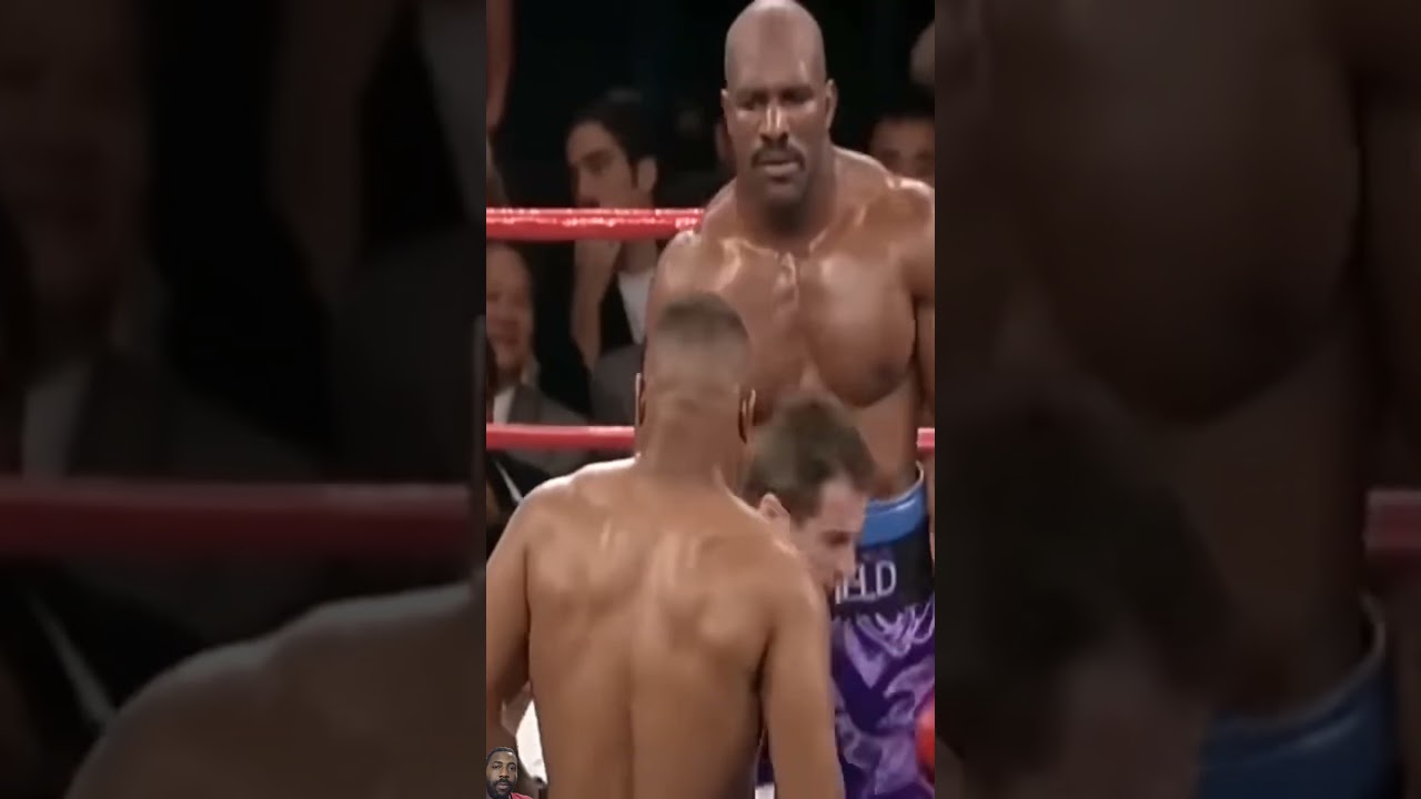 Mike Tyson and Holi Field aggressive fight #boxer #box #boxing #miketyson #worldboxingfederation