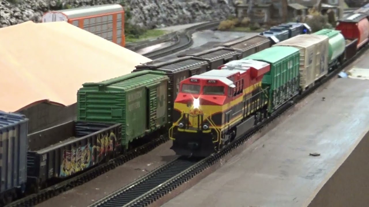 Touring the Missouri Model Railroad Museum #hoscale #trains #trainmuseum