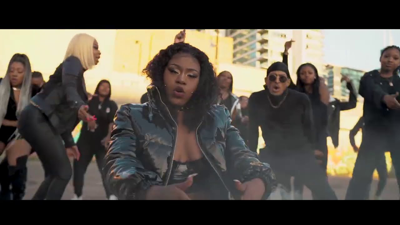 Lucci Vee - Smoke (Official Video)