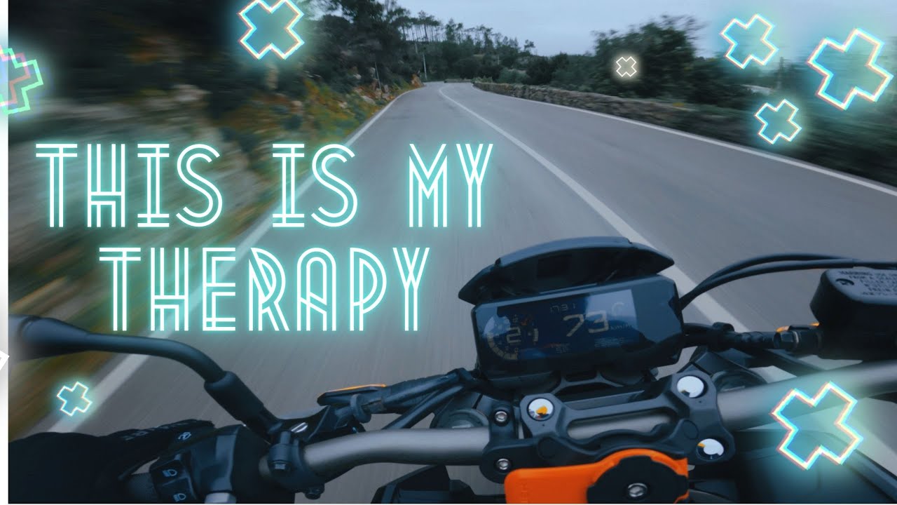 THIS IS MY THERAPY - HONDA CB650R - QUICKSHIFTER + AKRAPOVIC [4k]