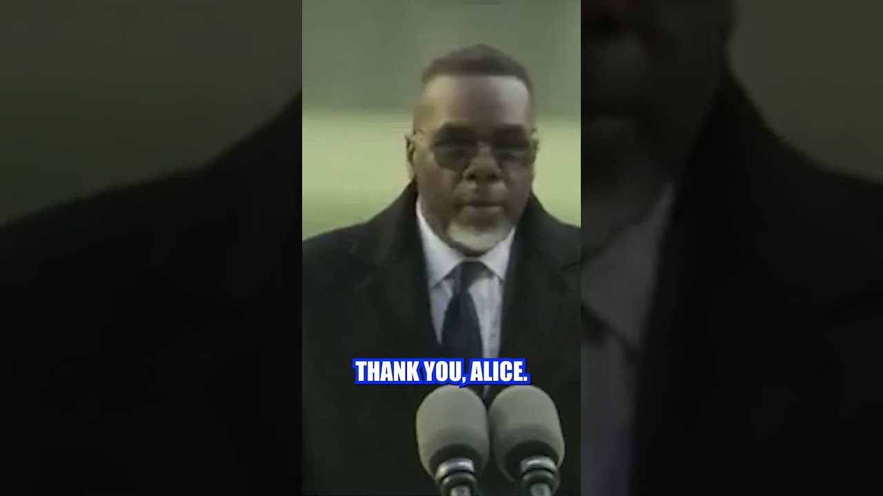 'ON-TOPIC' ONLY: Chicago mayor snubs the press #chicago #shorts #press