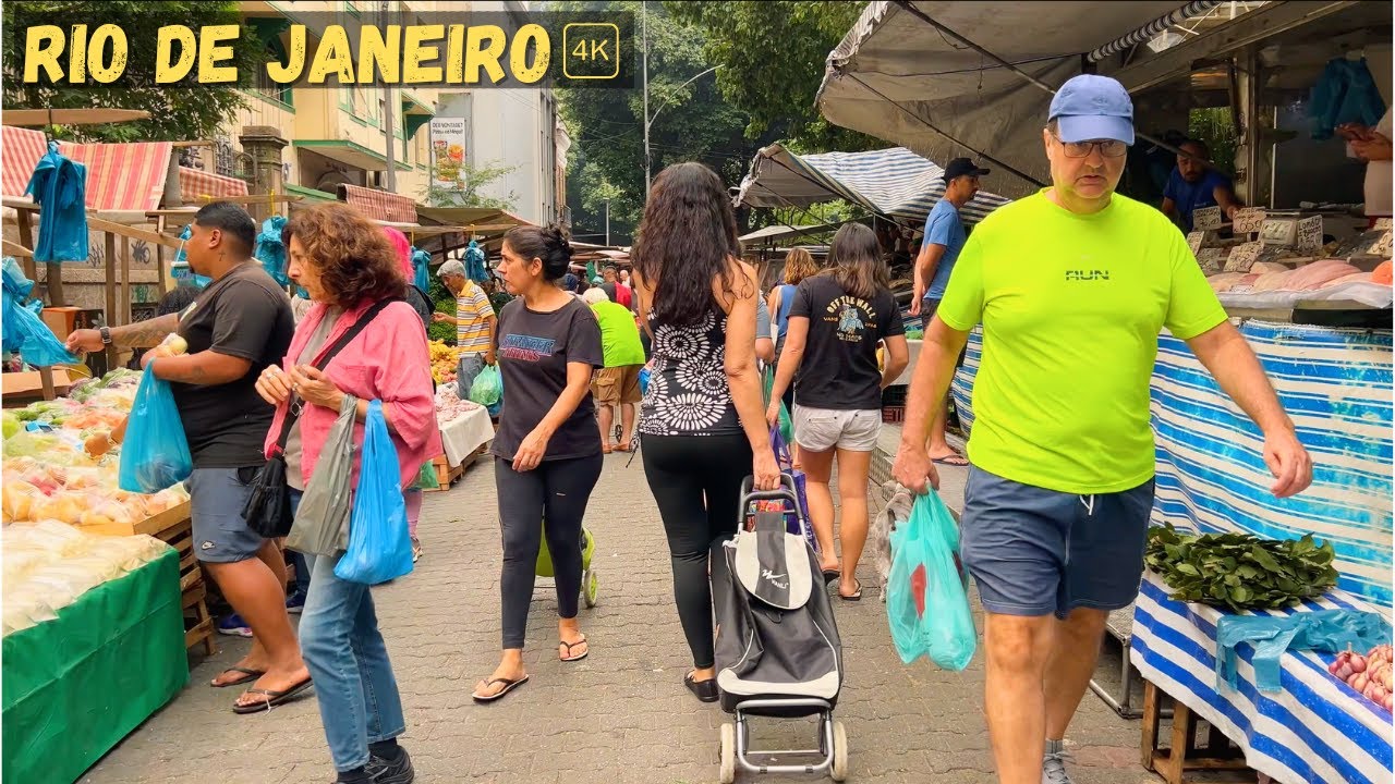 THIS IS WHAT MORNINGS ARE LIKE ON THE STREETS OF RIO DE JANEIRO