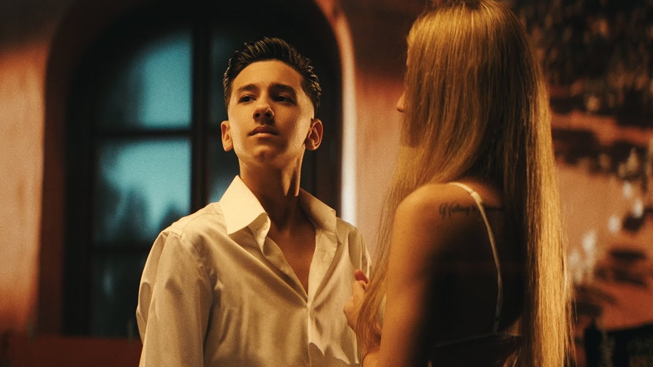 Nikos Reyes - M-am jurat pe corason [Official Video] 2025