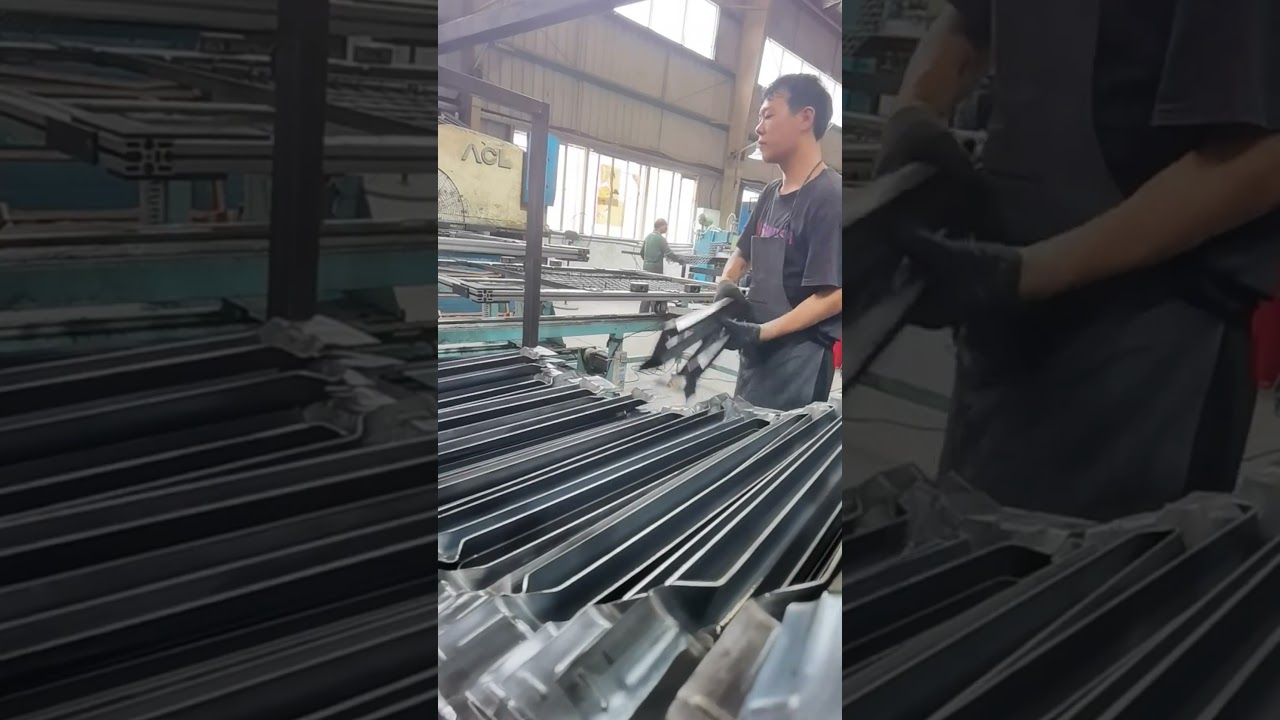 How is wire mesh decking welded using semi-automatic machines?  