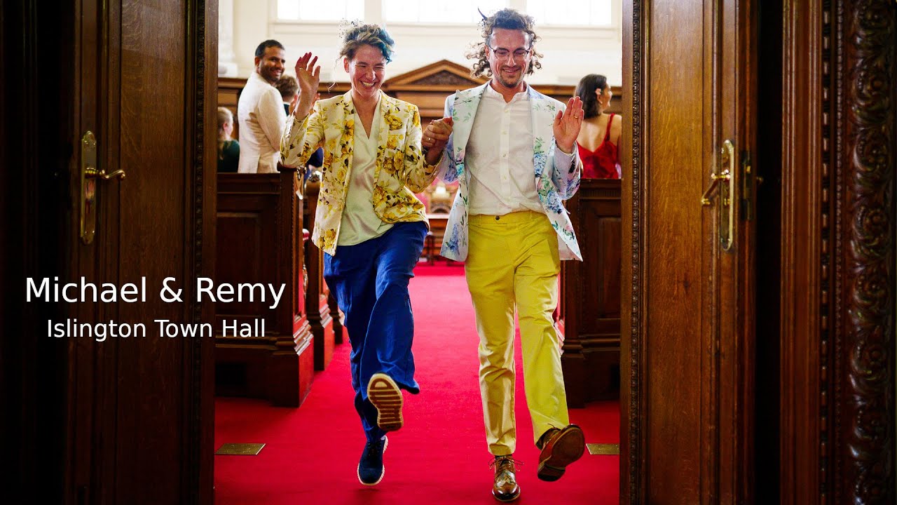 Cozy Islington Town Hall Wedding - Michael and Remy