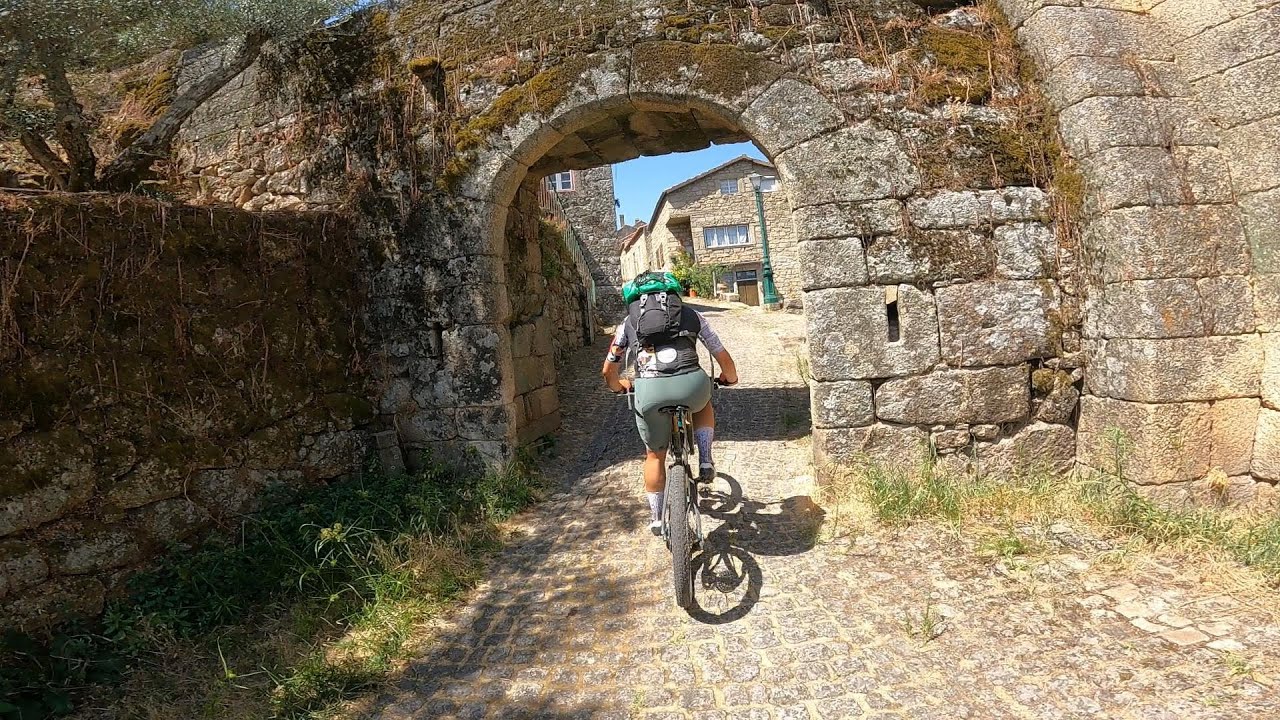 Tour day of Aldeias Historicas visiting Idanha-a-Velha and Monsanto villages