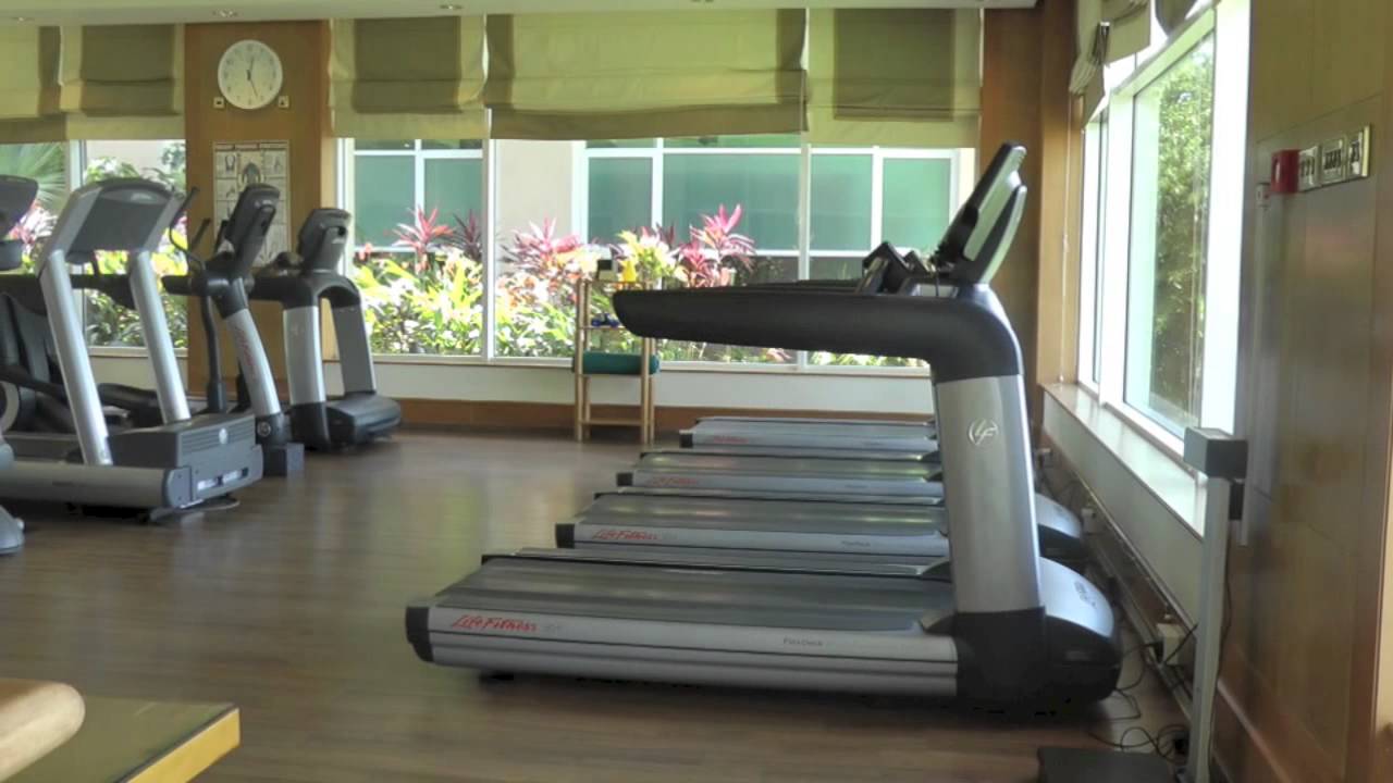 The Empire Hotel & Country Club, Brunei: Facilities and Interior