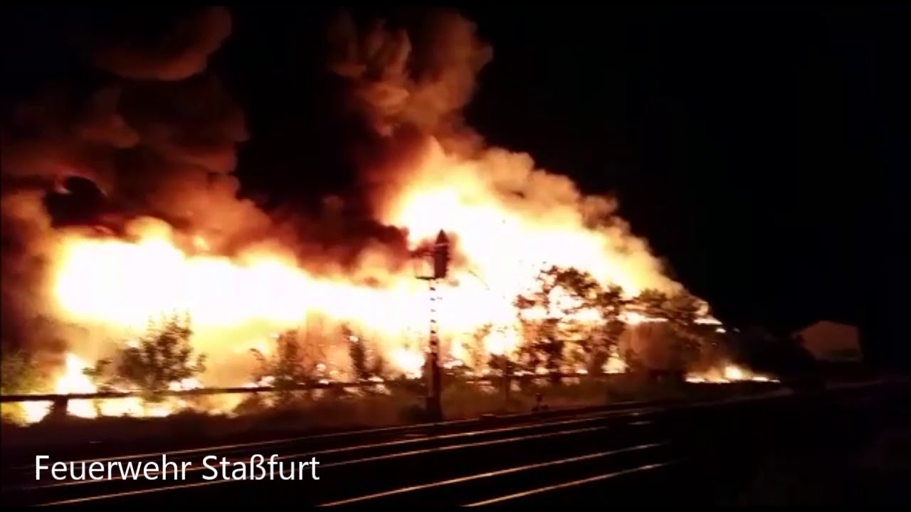 Brand am Bahnhof Sta&szlig;furt