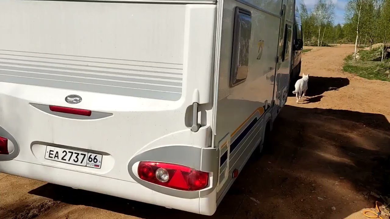 Если окно на Караване расслоилось, как снять и чем клеить.