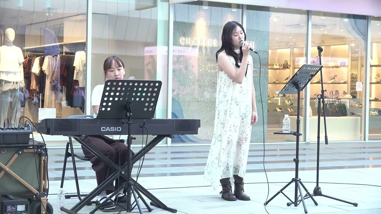 paper hearts cover - 싱어송라이터 리유 (Li yoo) - 코엑스 밀레니엄광장 버스킹  .