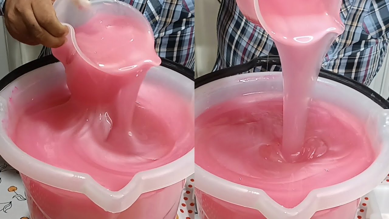 Sabão líquido caseiro lava roupas olha que mistura perfeito usei oxi e limão e  100 ml de amaciante