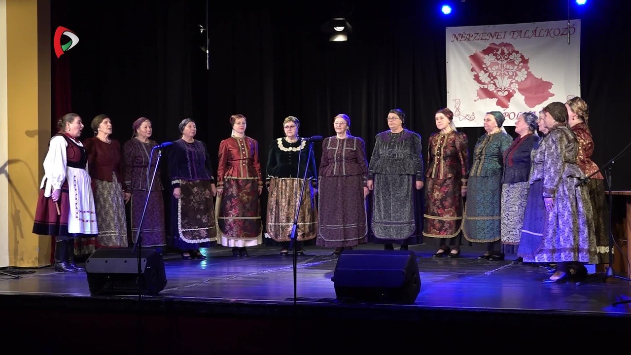 Közel-kép - Farsangi Népzenei Találkozó Topolyán