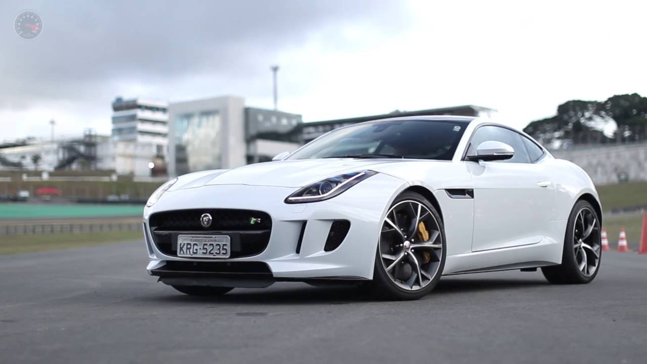 Jaguar F-Type Coupé R voa baixo em Interlagos [FULLPOWER Lap]