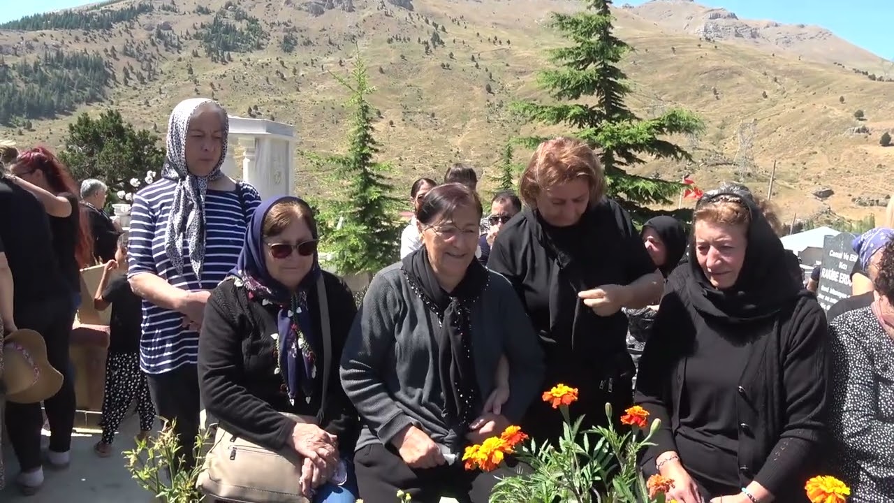 2024 Hanyeri Köyü Koçgiri Mezar Merasimi Video 40 dak