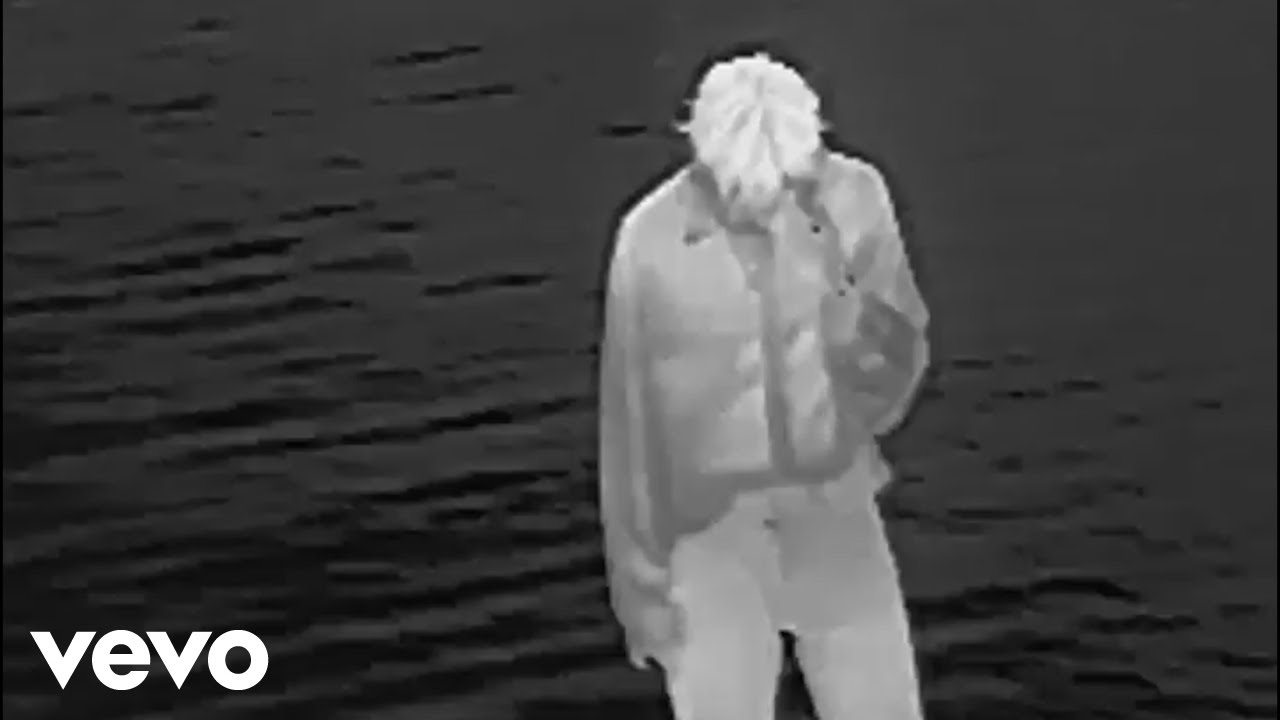 Cage The Elephant - Beaches In Tennessee (Official Music Video)