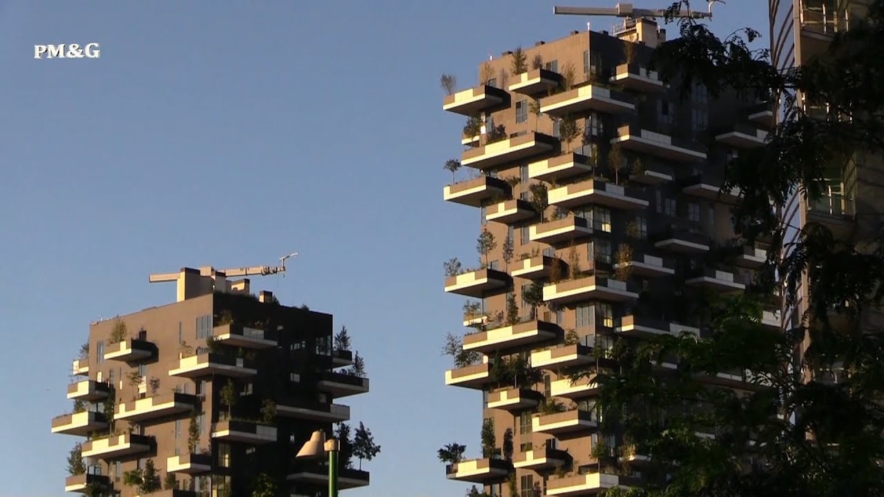 Porta Nuova –Piazza  Gae  Aulenti - Bosco Verticale -Milano