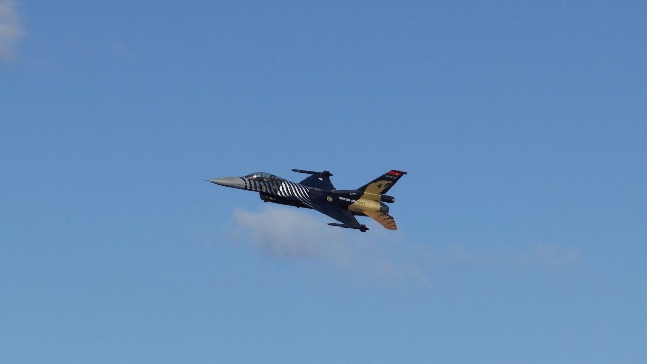 Turkish Air Force SOLO TURK - LOTOS Gdynia Aerobaltic 2021 - Gdynia (QYD/EPOK) – 21.08.2021