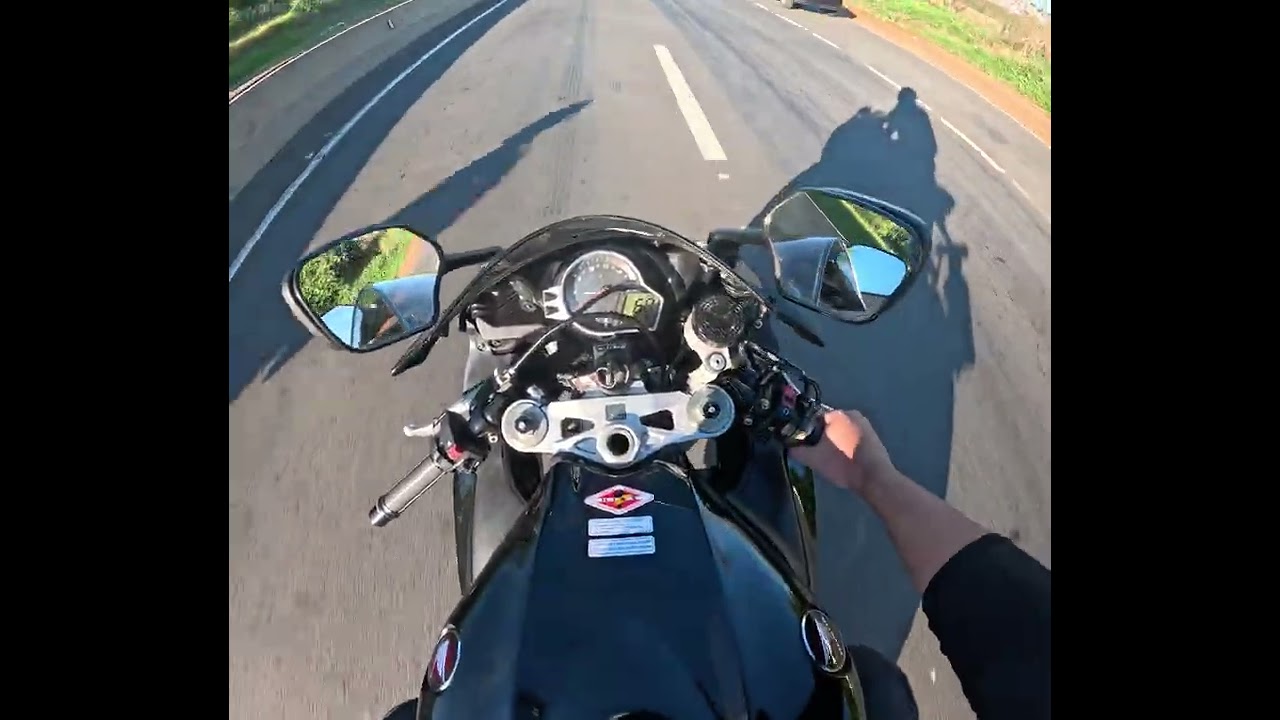 OH SH*T HERE WE GO AGAIN (LATE FOR WORK) CBR 1000 RR NO EXAUST