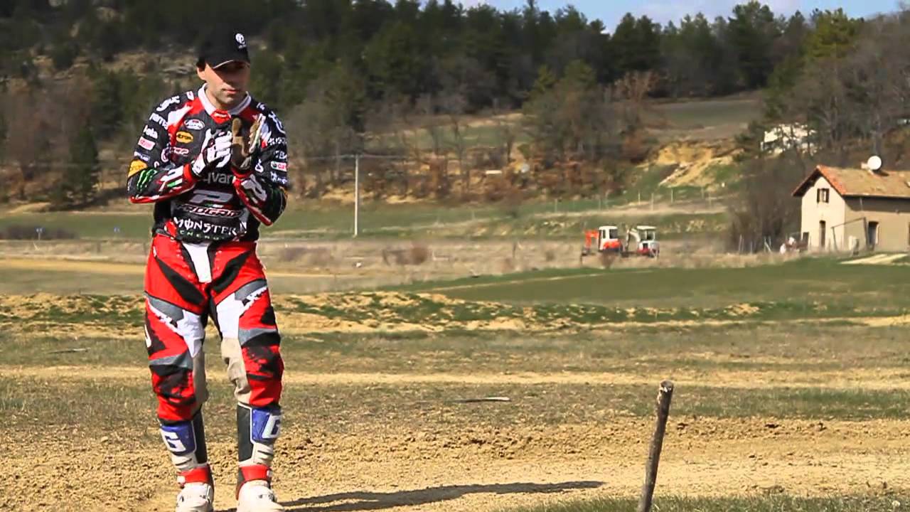 ENDURO - Améliore tes virages avec le champion du Monde d'enduro 2010 et 2011 - Antoine Méo
