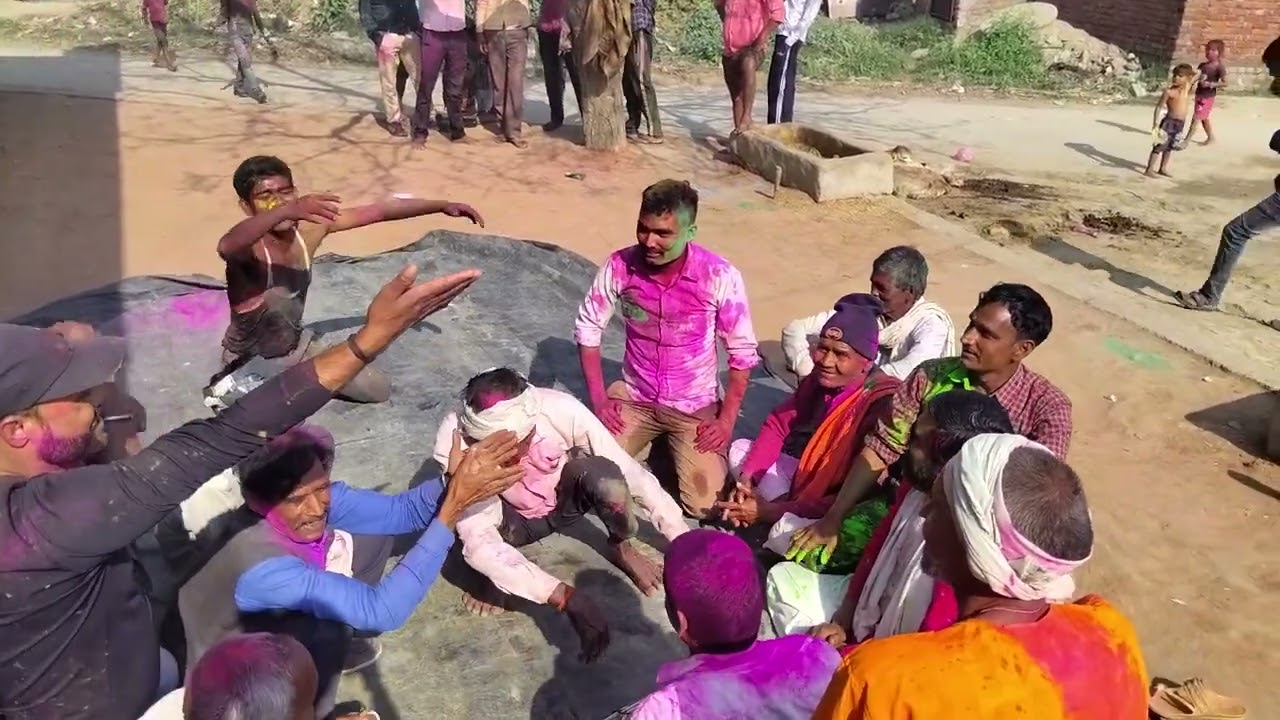   Gaon ki Holi 🫟