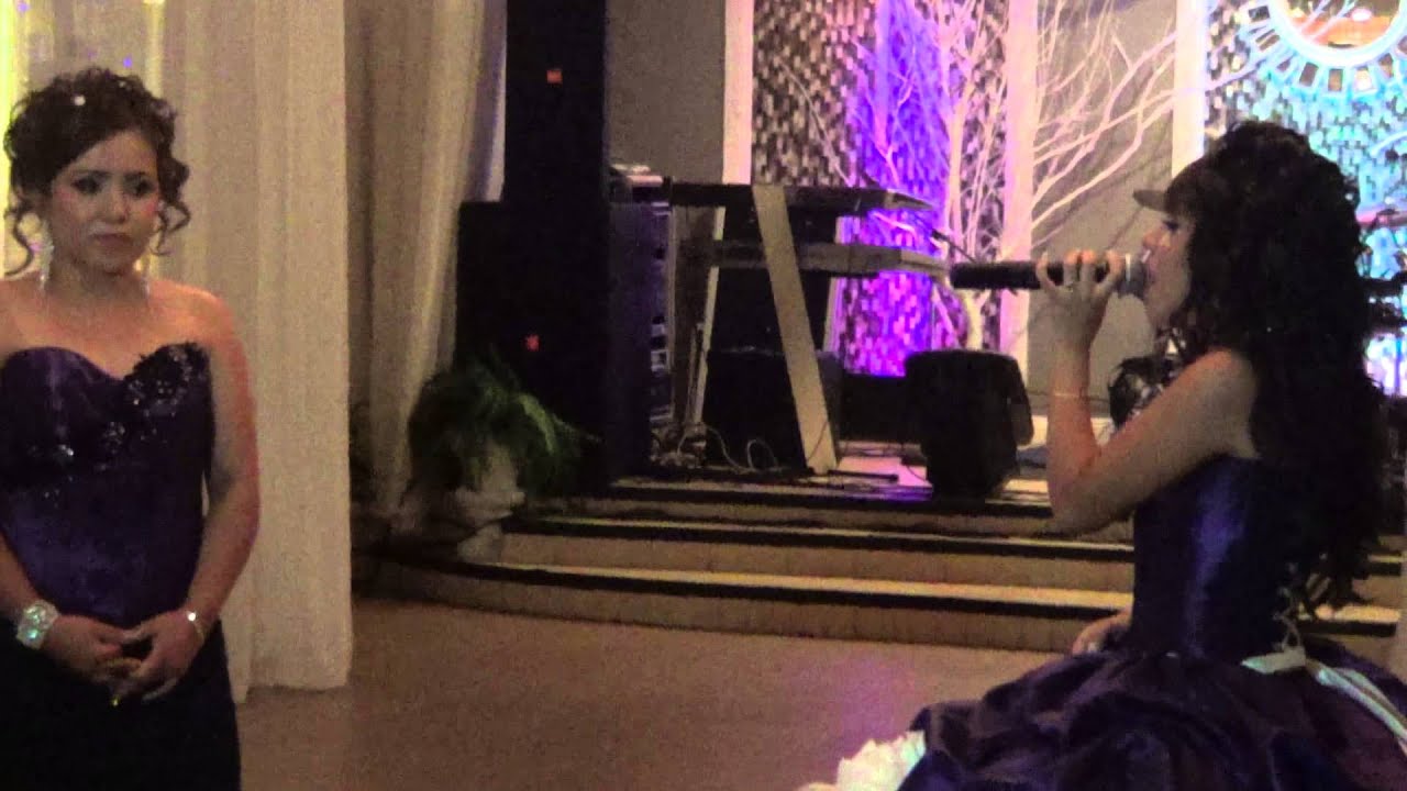 Quincenera sorprende a su mama Yareli De León