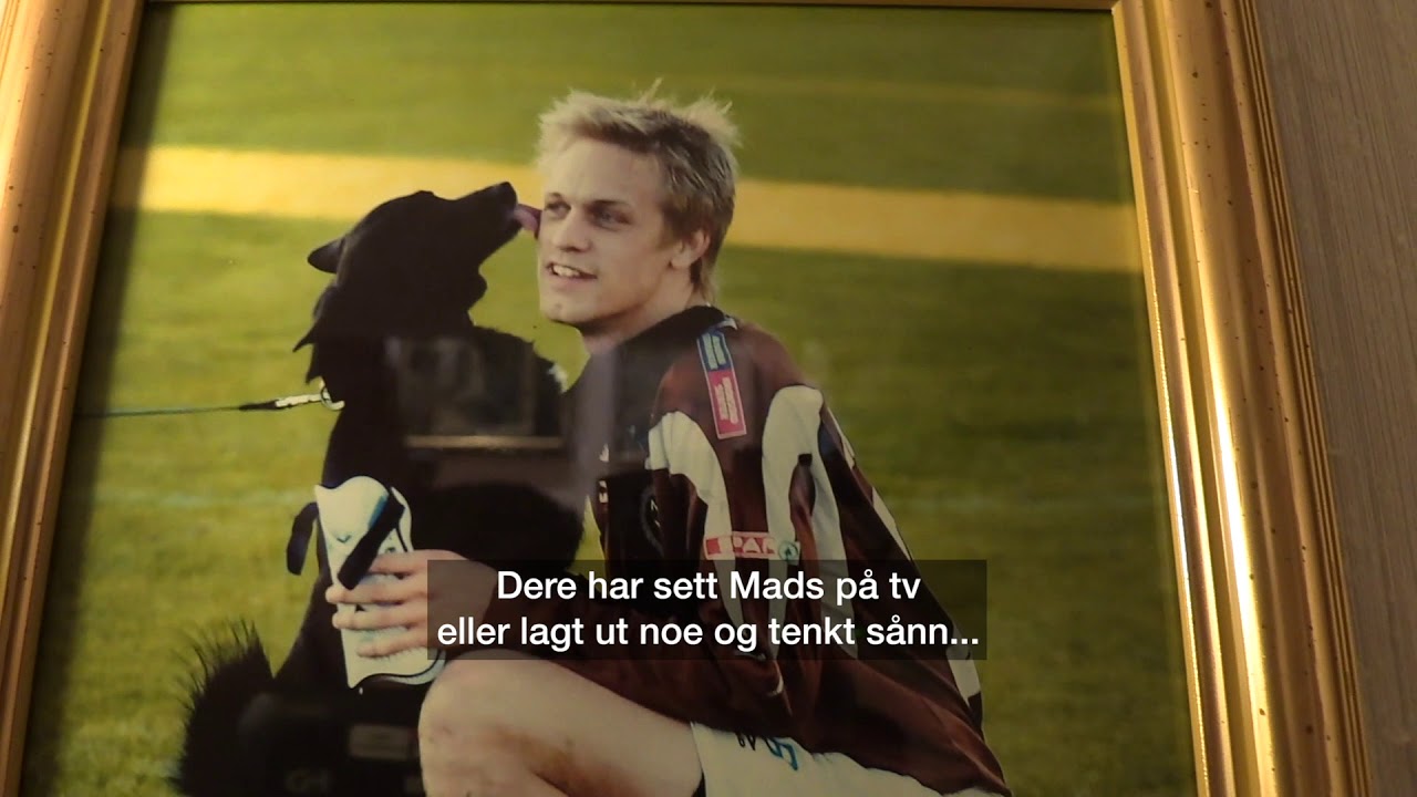 Jon Martin og Erik bes&oslash;ker foreldrene til Mads