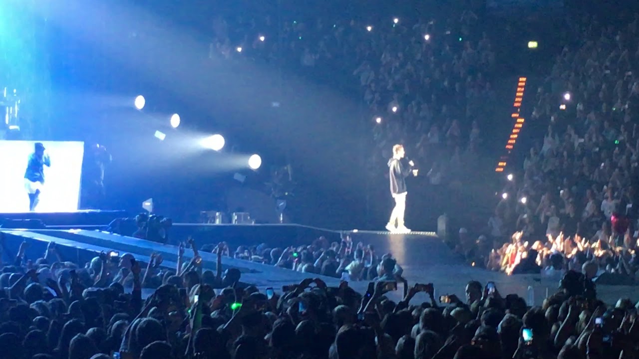Justin Bieber - Sorry (live in hamburg)