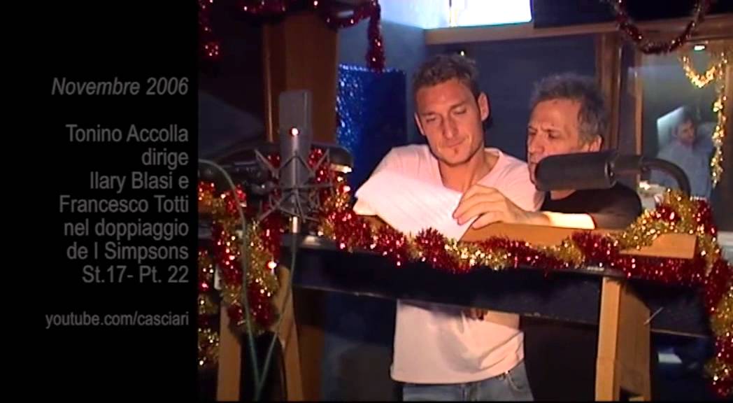 Totti e Ilary doppiano i Simpsons con Tonino Accolla