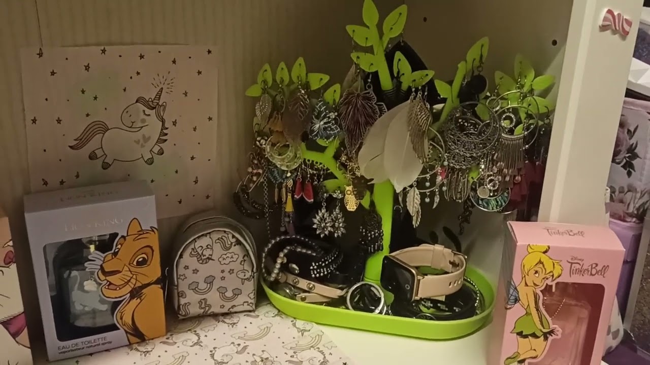 Roomtour von meinem Schmink und Bastel zimmer 😍💄🧁