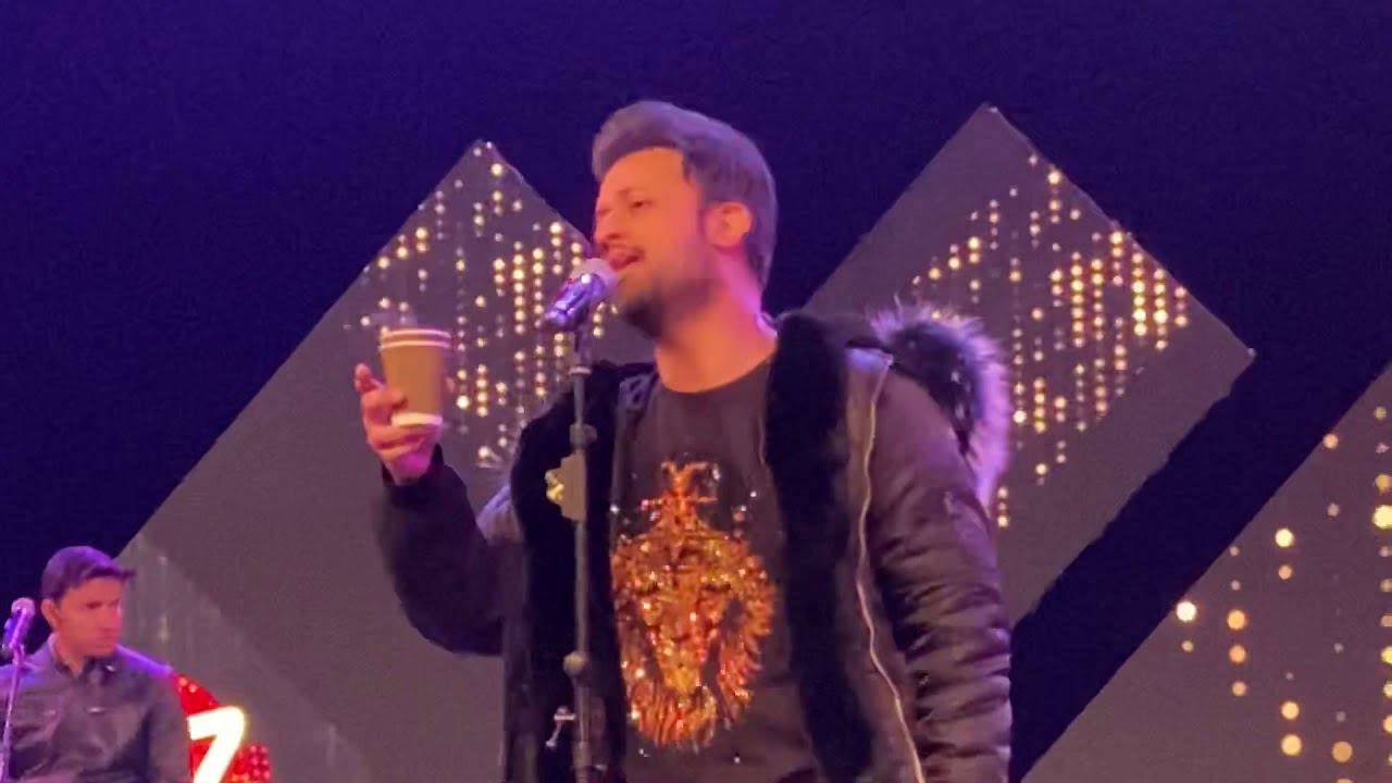 Pehlay Nazar Main & Kuch Iss Tarha - Atif Aslam  being Atif Aslam live at Jazz@25 Concert