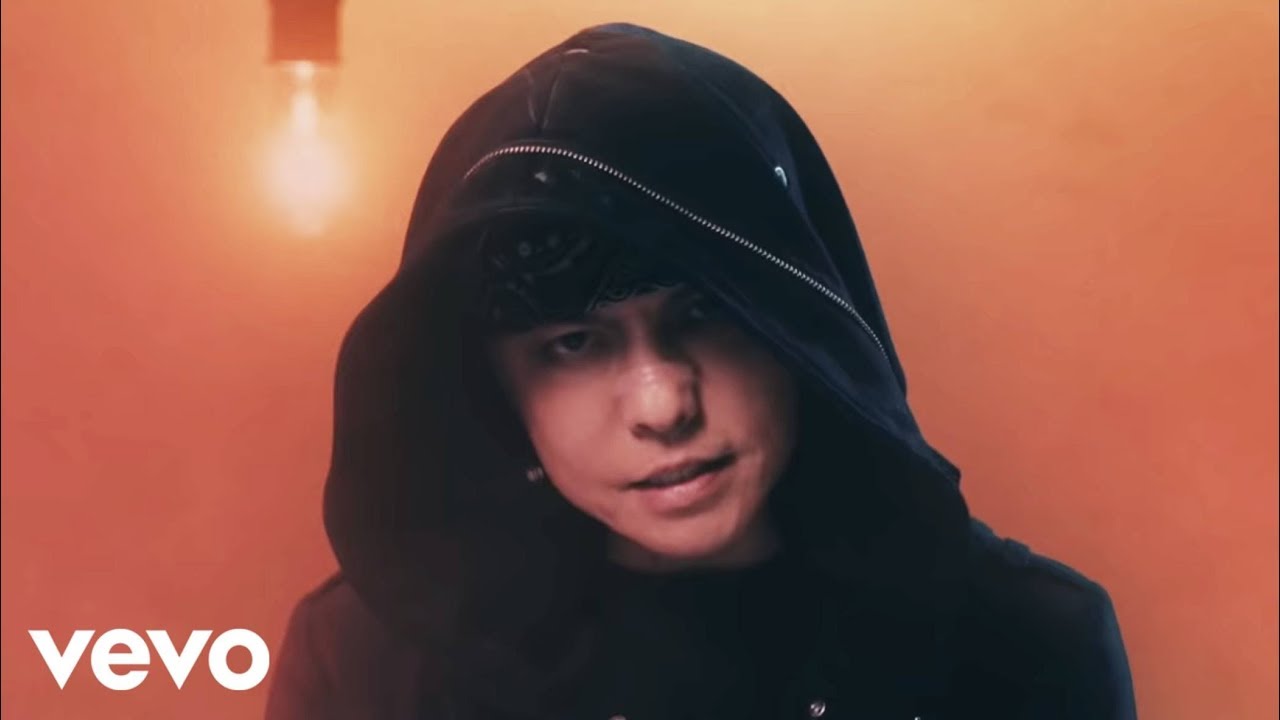 HYDE - 「WHO&rsquo;S GONNA SAVE US」Music Video