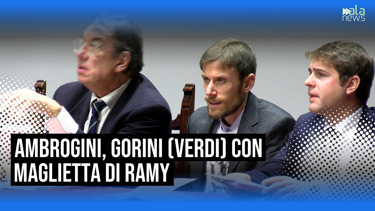 Ambrogini d'Oro al nucleo radiomobile dei Carabinieri, consigliere dei Verdi con maglietta di Ramy