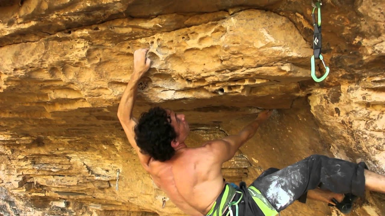 Climbing in Israel - Fuel sector story