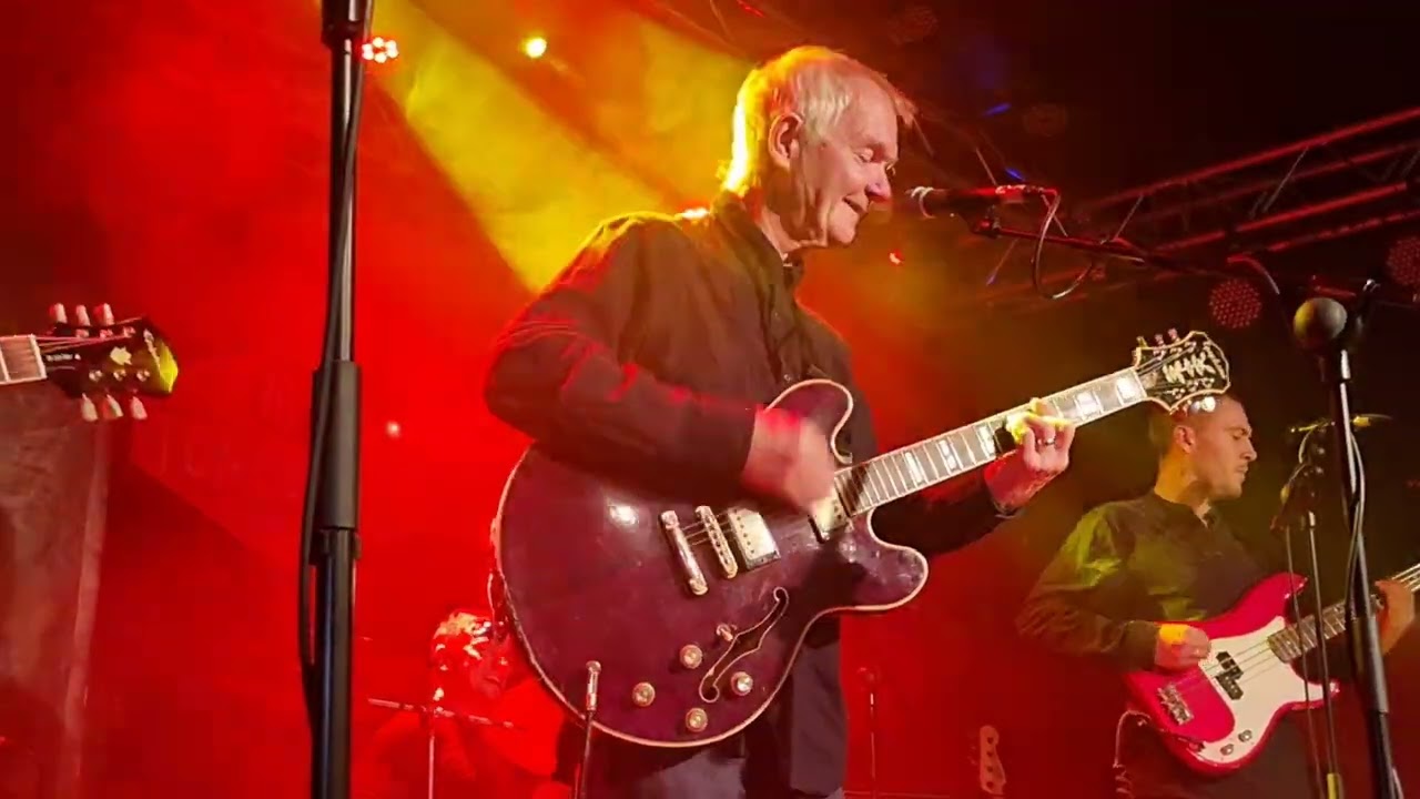 The House of Love - Shine On (live in 16 Toneladas)