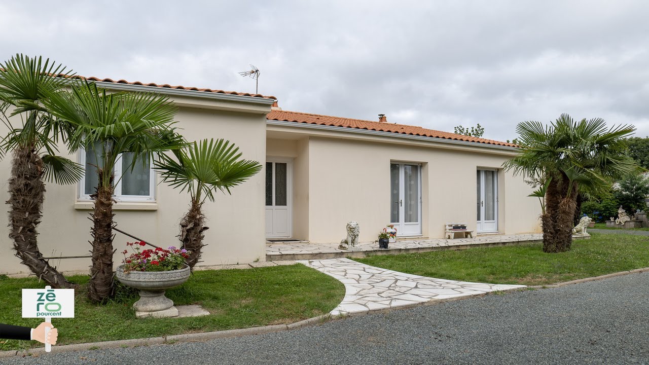La Chapelle-Hermier (Vendée) : Maison à fort potentiel sur un grand terrain paysager