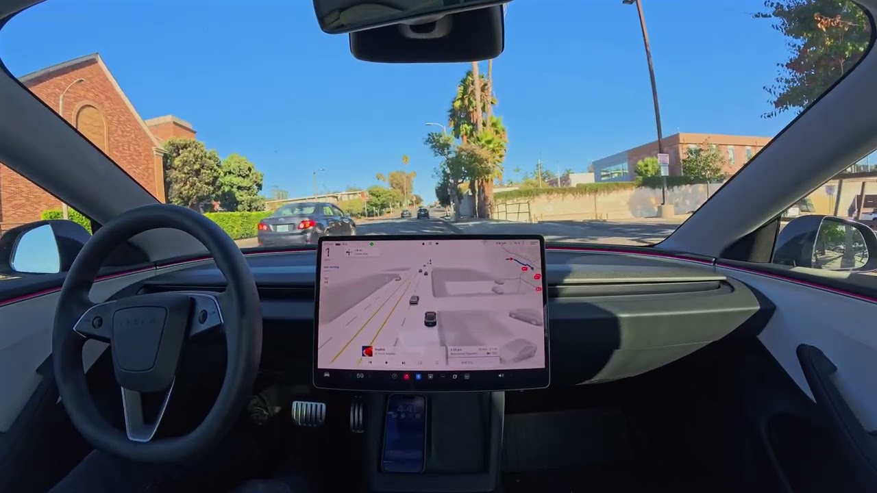 Tesla Self-Driving 14.1.1: хорошее, плохое и ужасное