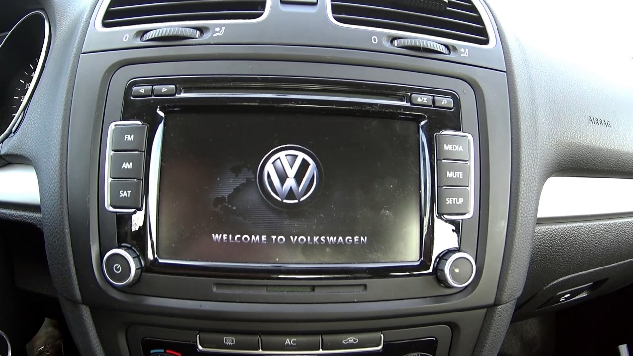 2011 VW Golf In Depth with the Touch Screen Radio and MFD