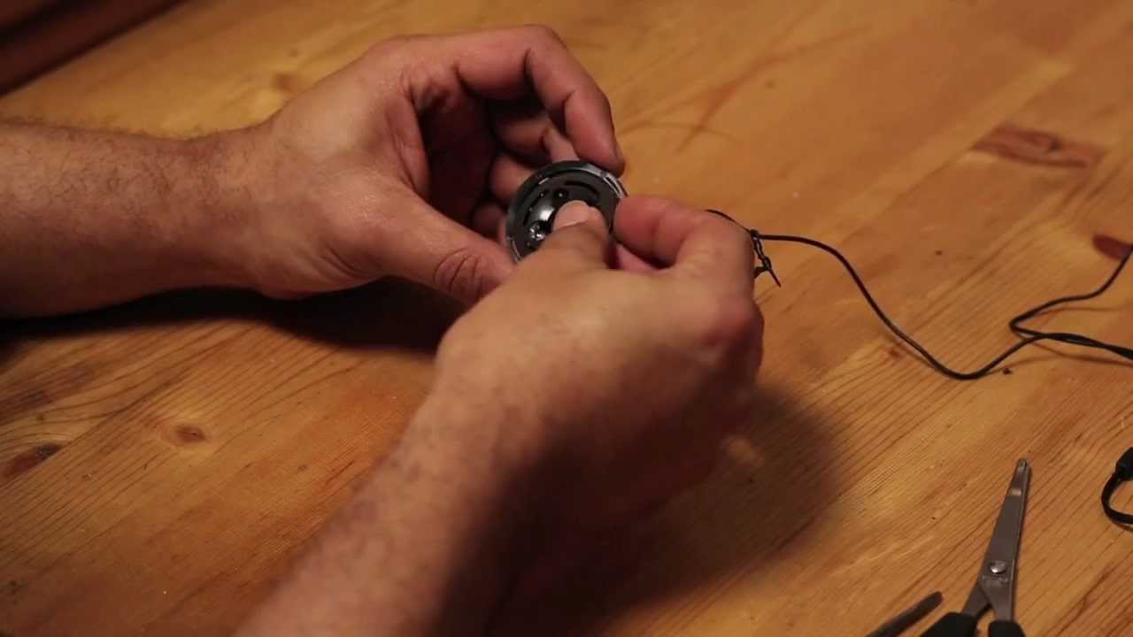 Best Cheap Portable Headphones in the World. Koss Sportapro Portapro DIY Audiophile Mod Tutorial.