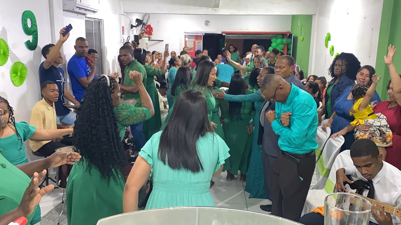 Ev Thais Liberato | Ele veio numa Marcha Só
