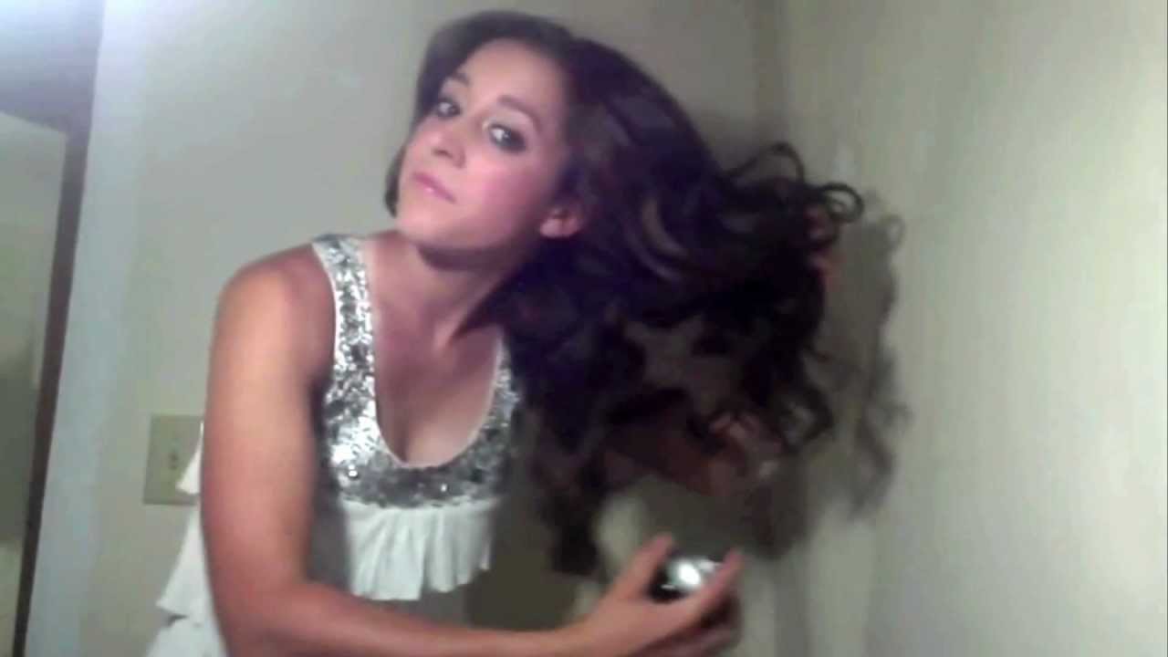 Hair Tutorial: How to Curl your naturally curly hair with the Instyler!