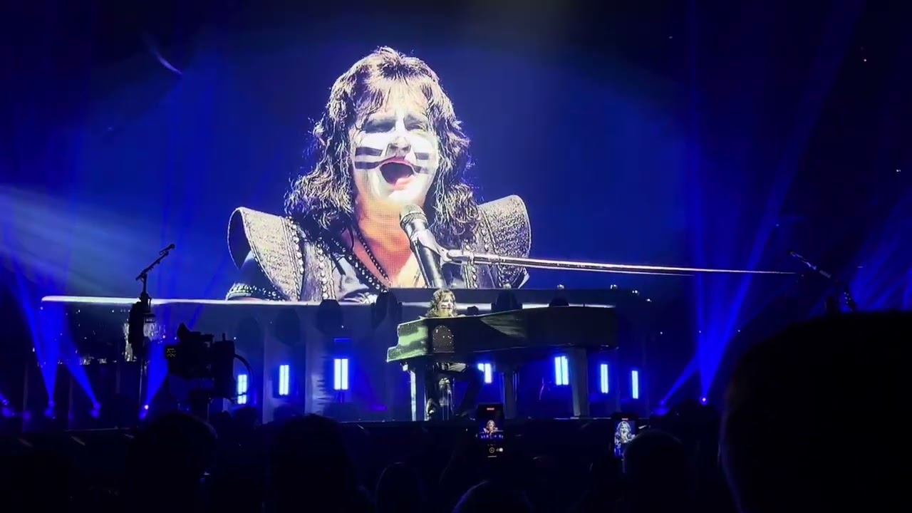 Kiss - Beth ( Live in Detroit 2023 )