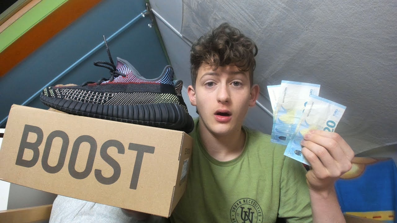 ASMR FOOTLOCKER🦾 ROLEPLAY!|{ INAUDIBLE😴}| LOVELY ASMR S