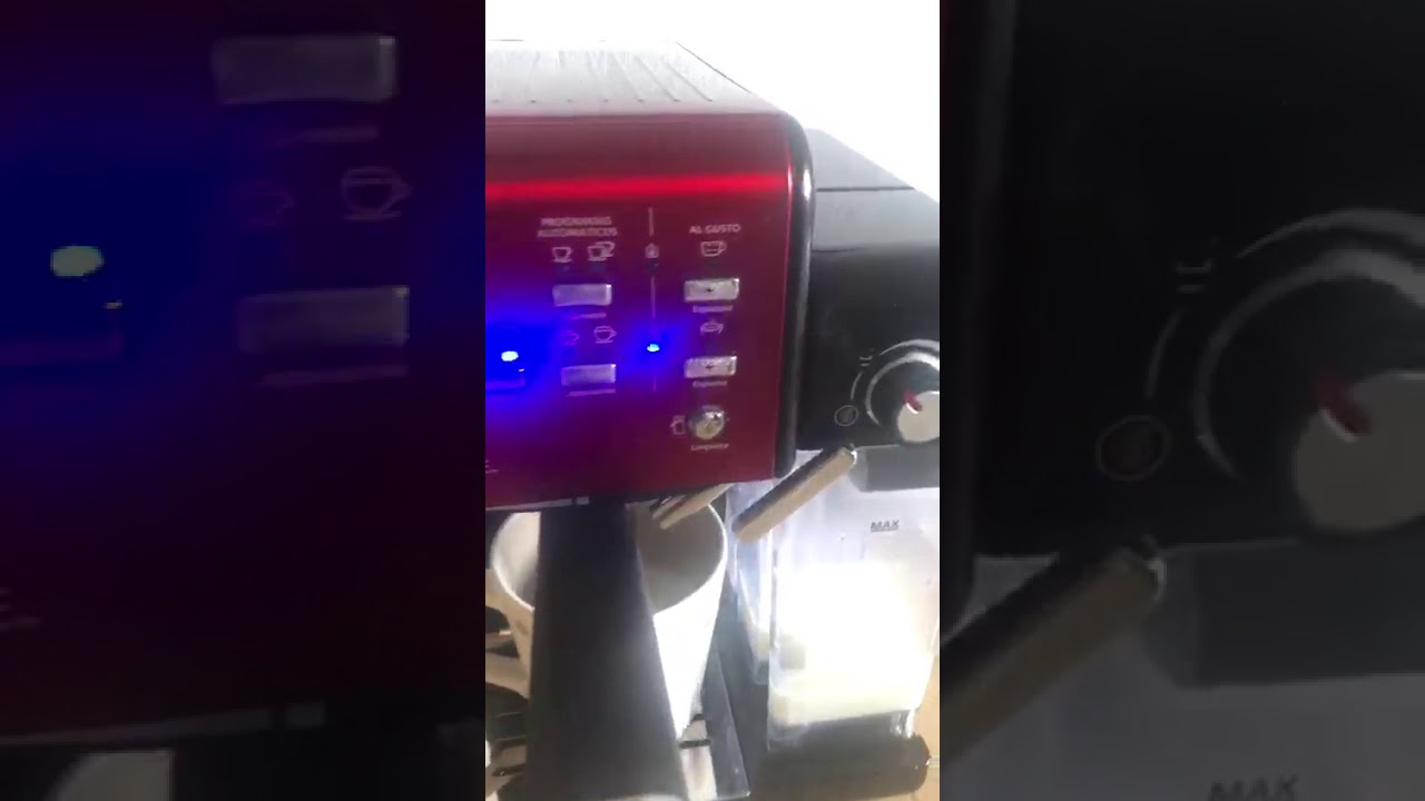 Cafetera Oster PrimaLatte BVSTEM6701