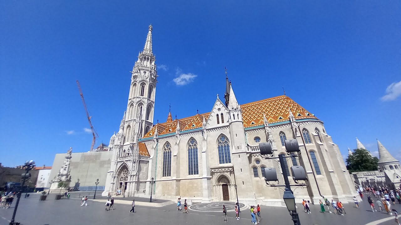 Budapest (H) A Mátyás templom XII. Piusz harangja - Déli harangszó