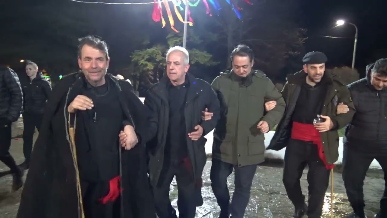 Άναμμα και γλέντι του Φανού Κεραμαριό