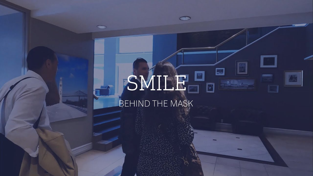 Smile Behind the Mask - Delta Hotels by Marriott Montr&eacute;al