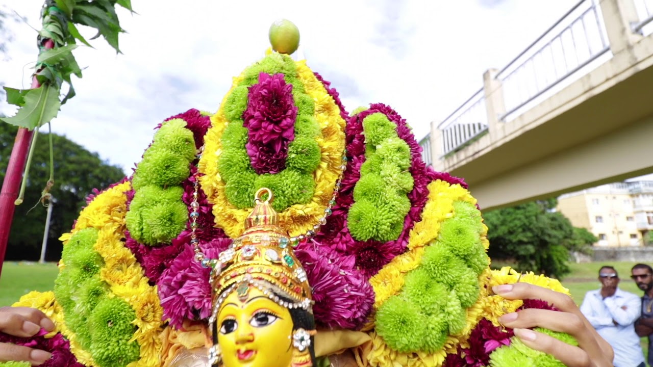 Cavadee @ Ebene Mariamman Kovil